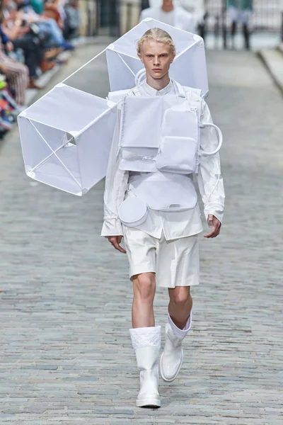 Look 52